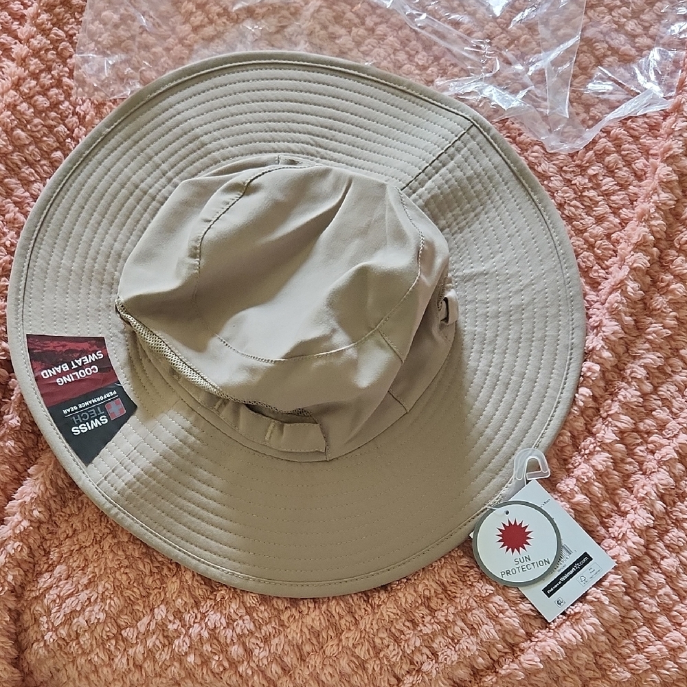 Swiss Tech Beige Sun Hat